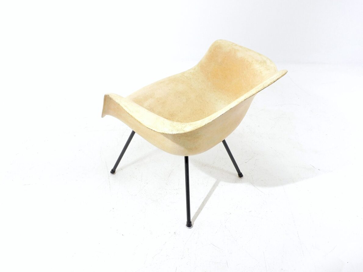 Artikelbild Fiberglass Armchair - Ray und Charles Eames